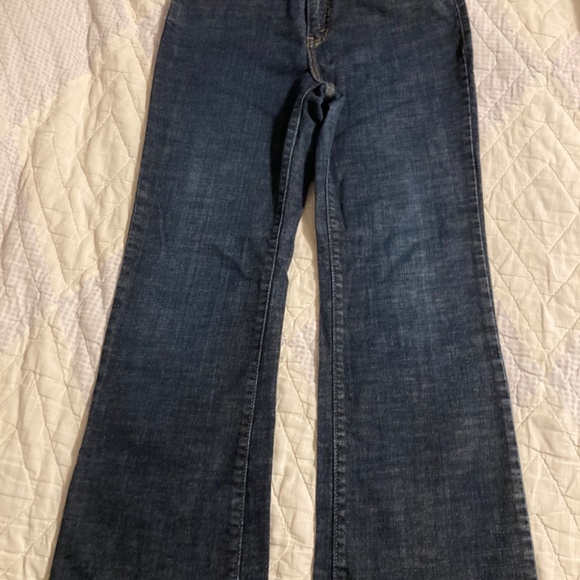 Levi’s Perfectly Slimming Bootcut 512 jeans - Picture 2 of 8